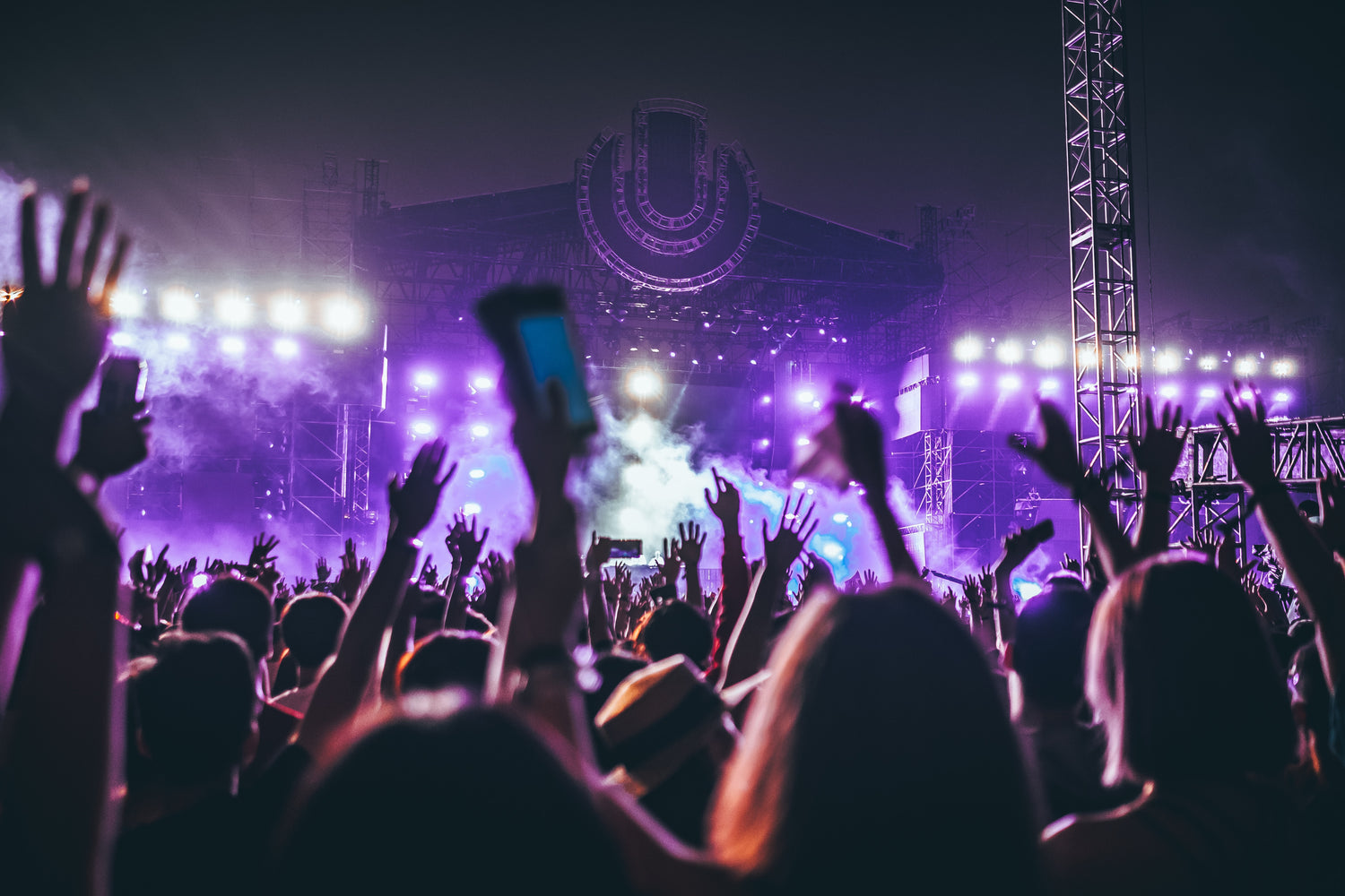 Glastonbury's Alcohol Policy: How Much Alcohol Can I Bring into Glastonbury?